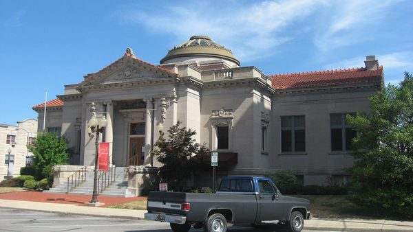 Singles in Anderson: view of the city