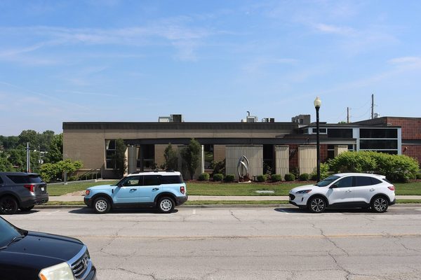 Singles in Blue Springs: view of the city