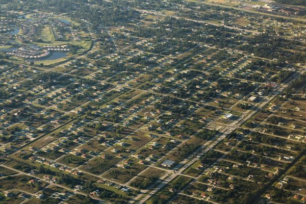 Singles in Lehigh Acres: view of the city