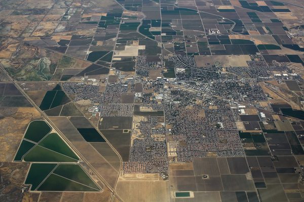 Singles in Los Banos: view of the city