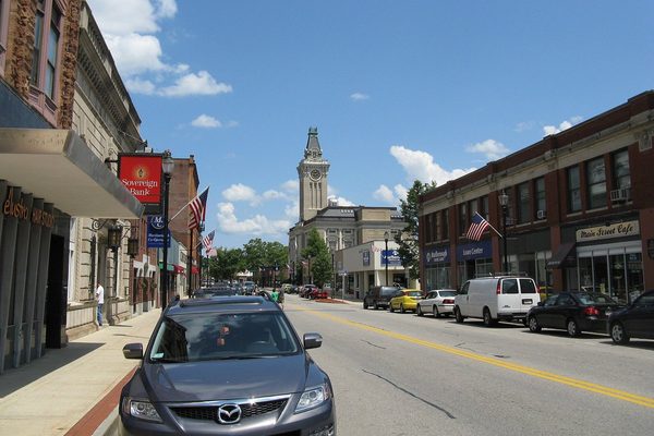 Singles in Marlborough: view of the city