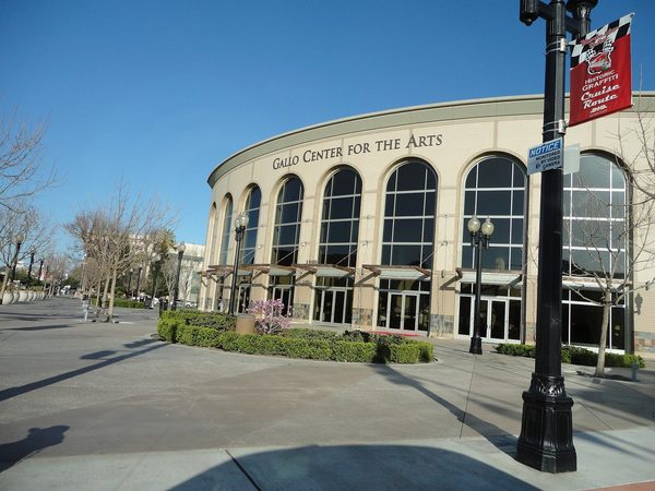 Singles in Modesto: view of the city