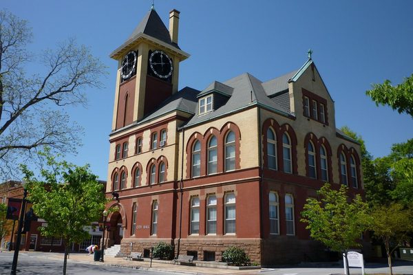 Singles in New Bern: view of the city