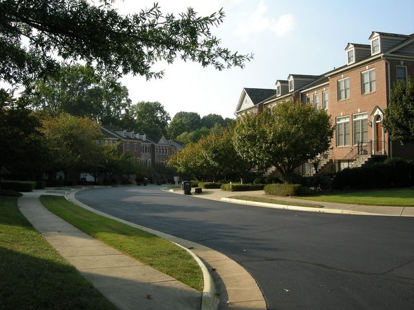 Singles in Oakton: view of the city