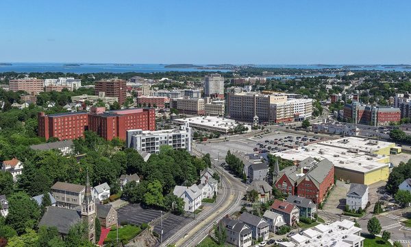 Singles in Quincy: view of the city