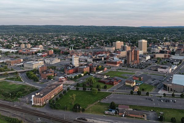 Singles in Utica: view of the city
